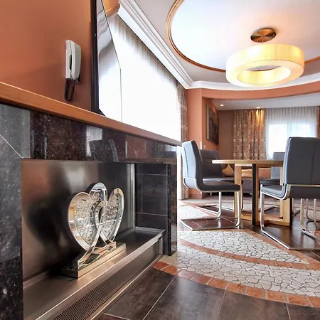 Gruetter Luxury Апартаменты