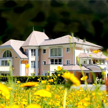 Gruetter Luxury *