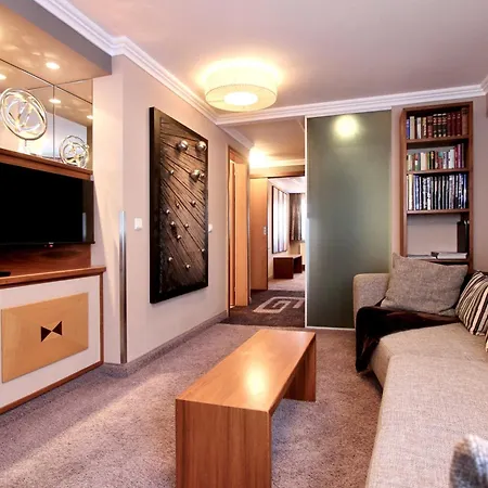 Gruetter Luxury * Ischgl