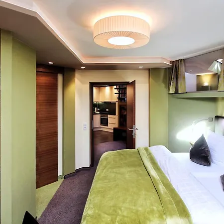 Gruetter Luxury *